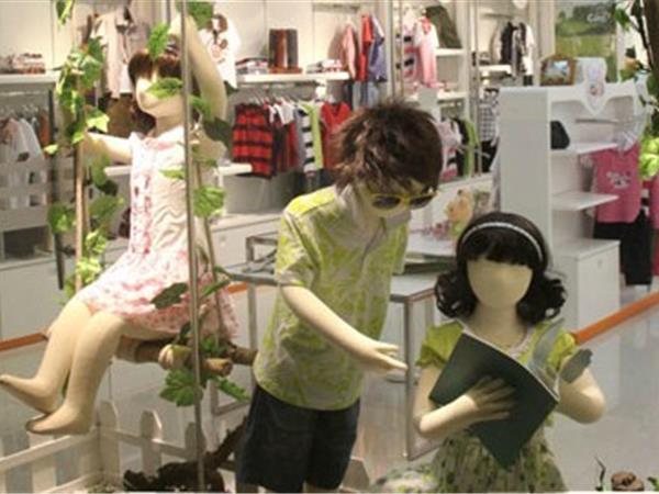 可米熊青少年装店铺展示