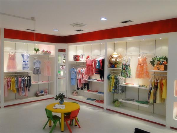 GG唛时尚童装店铺展示