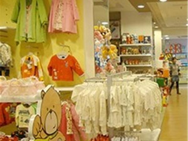 迪尼巴拉青少年装店铺展示