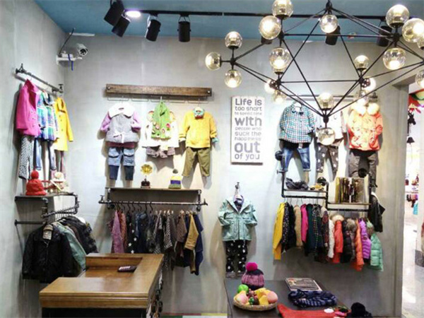 XX&NN青少年装店铺展示