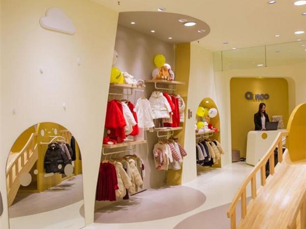 QIMOO青少年装店铺展示