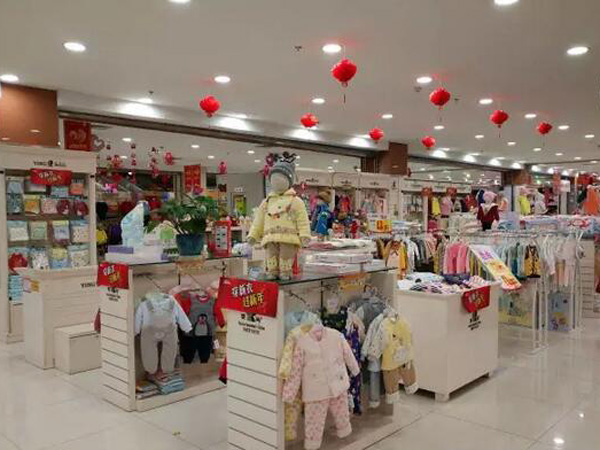 童泰婴童装店铺展示