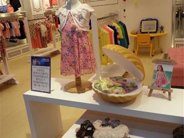 SFITKIDS时尚童装店铺展示