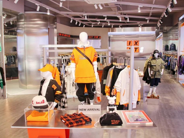 IXIT青少年装店铺展示
