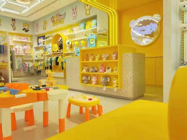卜吉熊青少年装店铺展示
