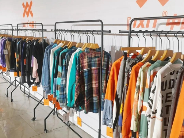IXIT青少年装店铺展示