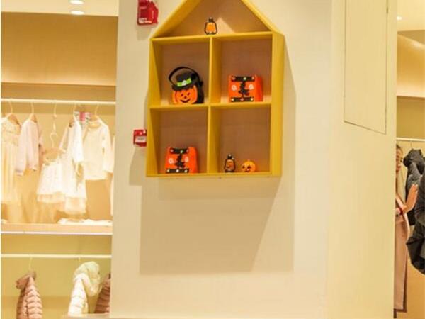 QIMOO青少年装店铺展示