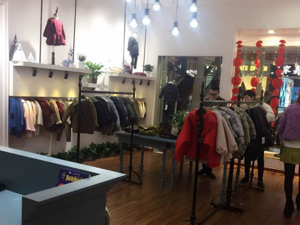 优果贝贝婴童装店铺展示