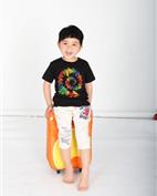 跳格子童装产品图片