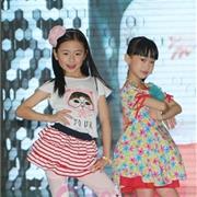 小孩子怎么搭配衣服，衣服怎么穿好看