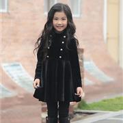 连帽毛领外套搭配 红色系棉服外套配什么裤子