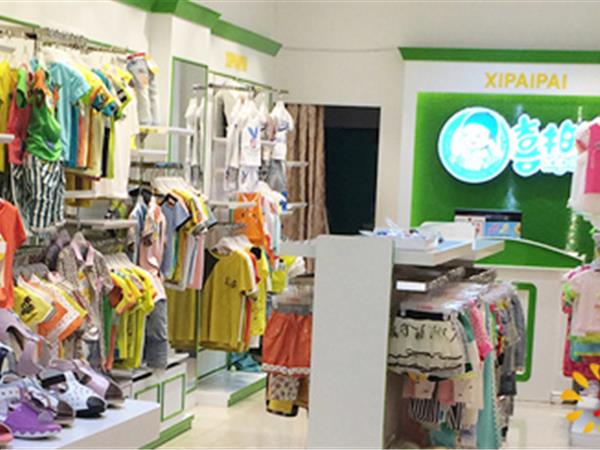 喜拍拍青少年装店铺展示