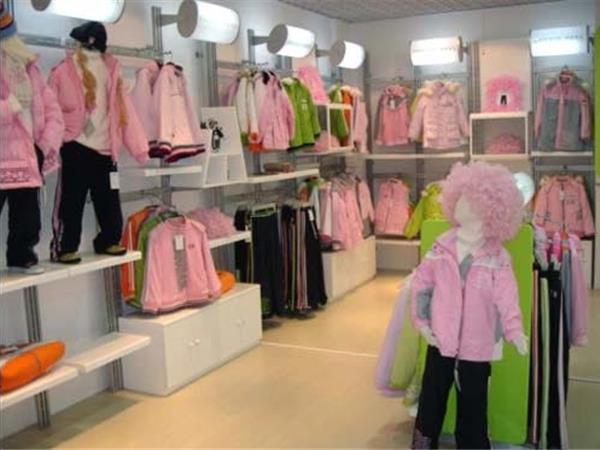 小虎当家时尚童装店铺展示