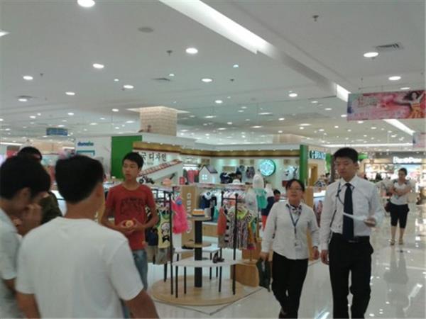 G-Brand婴童装店铺展示