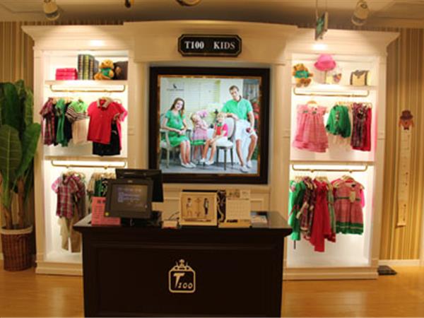 T100时尚童装店铺展示