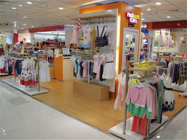 百汇童盟青少年装店铺展示