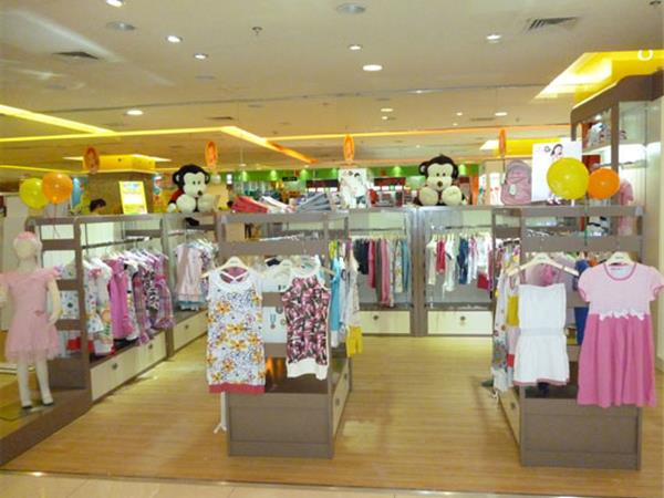 哈乐猴青少年装店铺展示