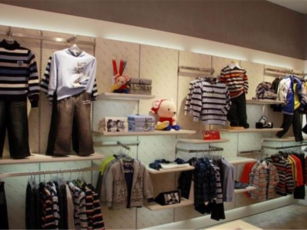 铅笔俱乐部青少年装店铺展示