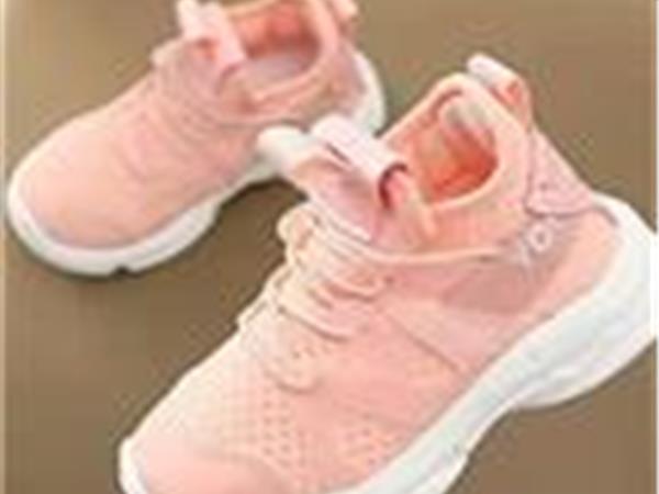 小兔哥婴童装店铺展示