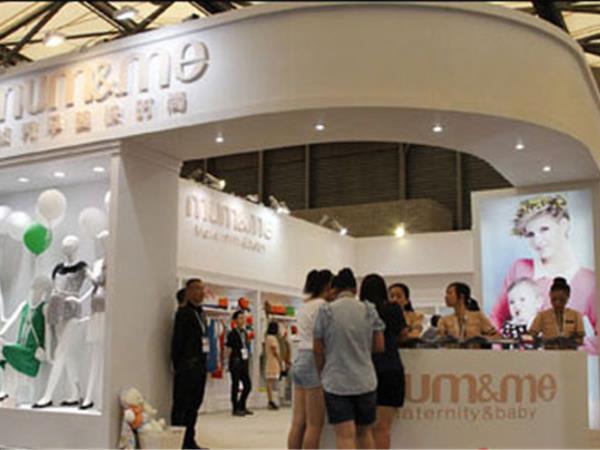 妈妈和我青少年装店铺展示