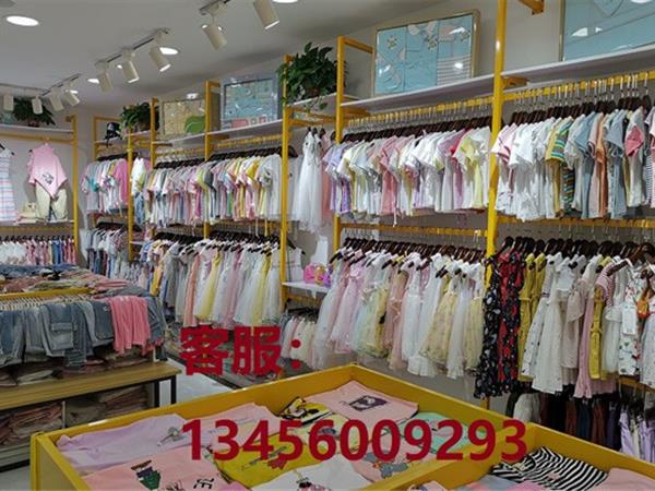 淘衣城堡时尚童装店铺展示