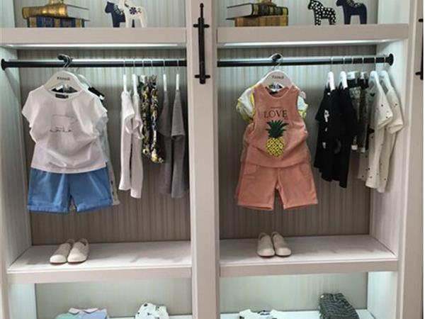 FZZSEII时尚童装店铺展示