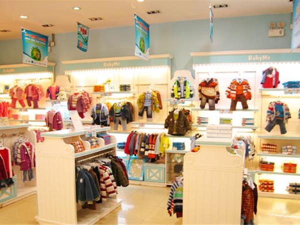 贝美依婴童装店铺展示