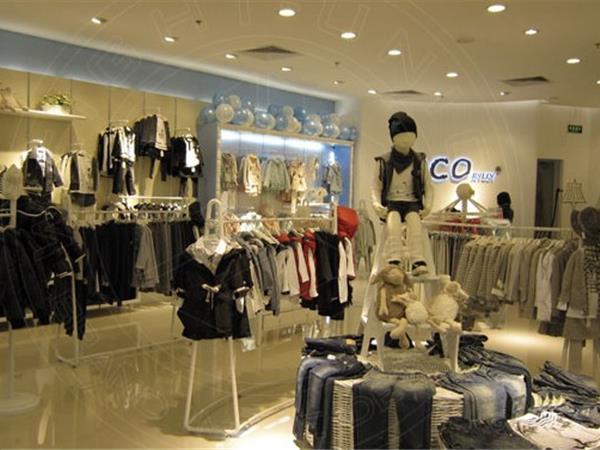 可可贝儿青少年装店铺展示
