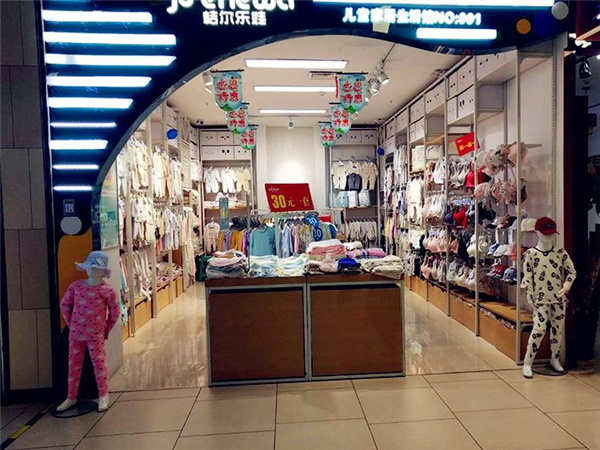桔尔乐娃青少年装店铺展示