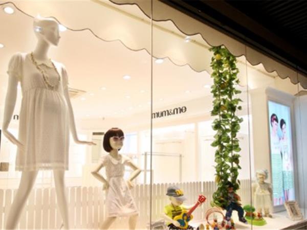 妈妈和我青少年装店铺展示