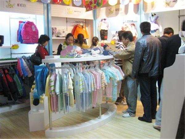 哆咪兔青少年装店铺展示