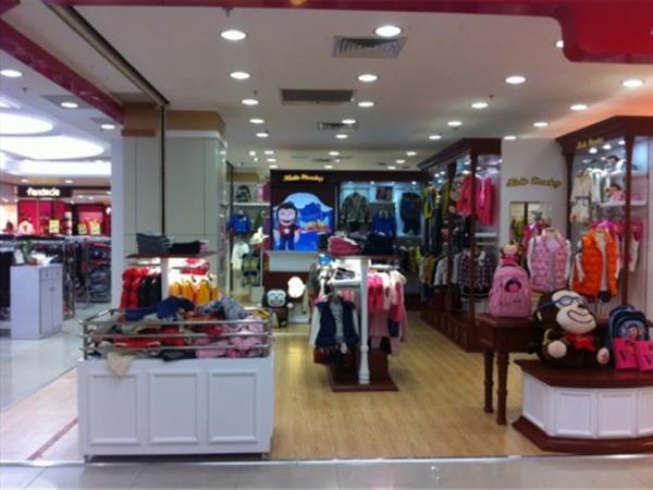 哈乐猴青少年装店铺展示