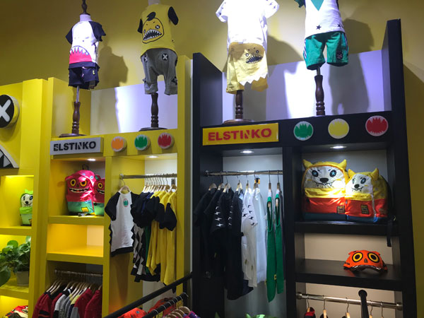 ELSTINKO时尚童装店铺展示
