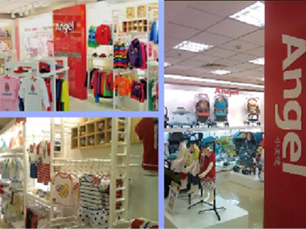 小天使时尚童装店铺展示