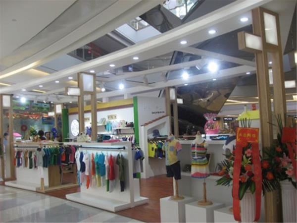G-Brand婴童装店铺展示