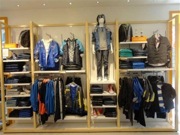 棵棵树青少年装店铺展示