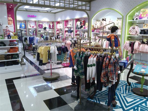 力果青少年装店铺展示