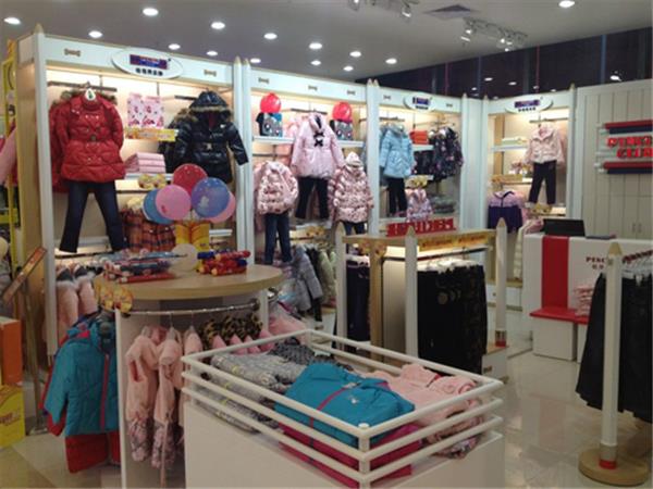 铅笔俱乐部青少年装店铺展示