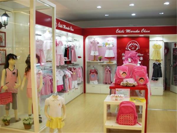 樱桃小丸子时尚童装店铺展示