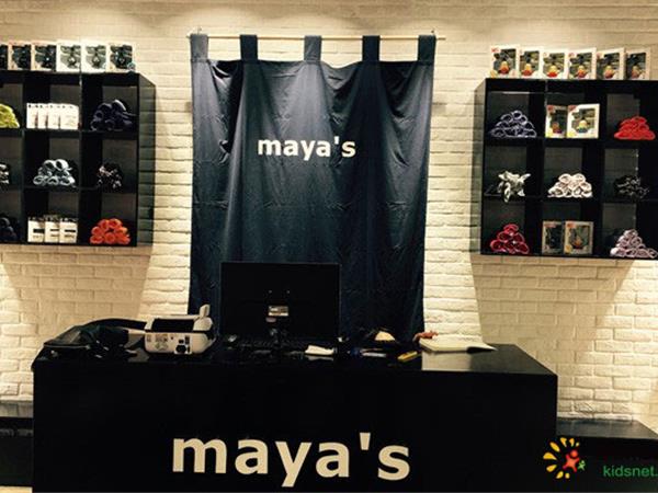 maya's时尚童装店铺展示