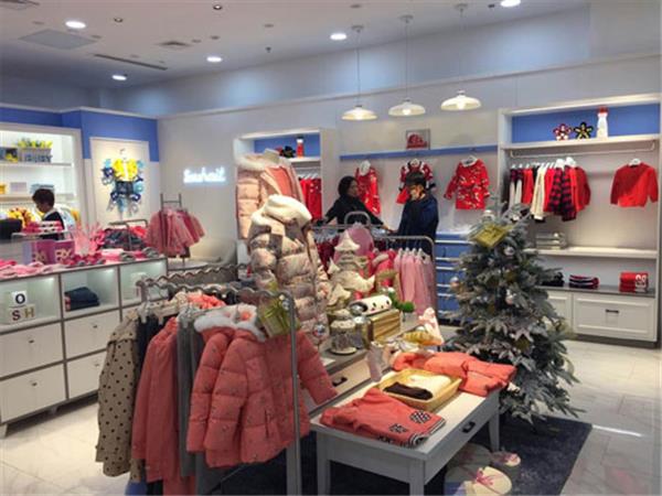 水孩儿青少年装店铺展示