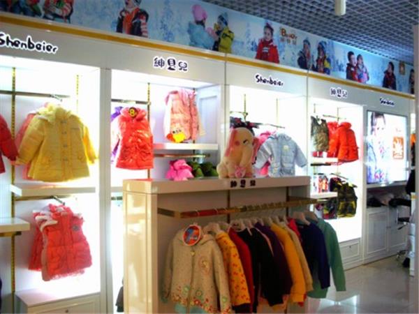 绅贝儿婴童装店铺展示