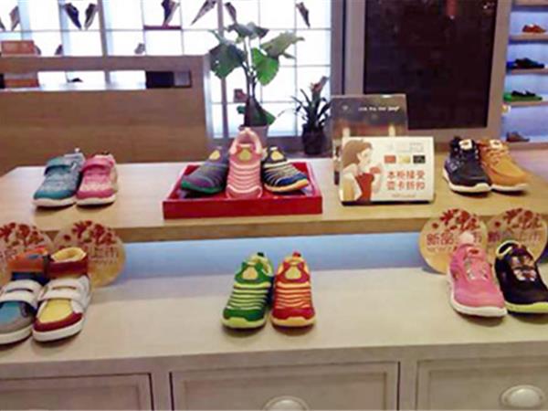 加菲猫童鞋童鞋店铺展示