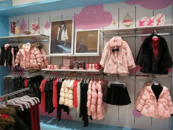 Moomoo时尚童装店铺展示