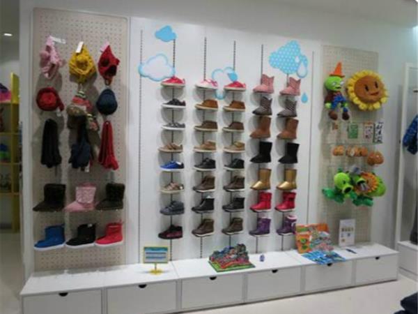 Moomoo时尚童装店铺展示