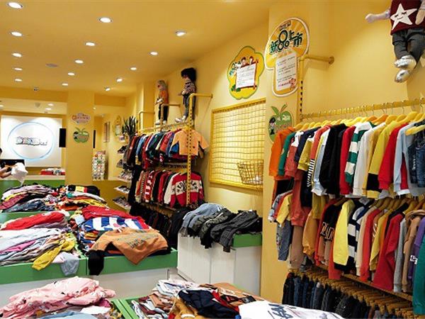 淘衣城堡时尚童装店铺展示