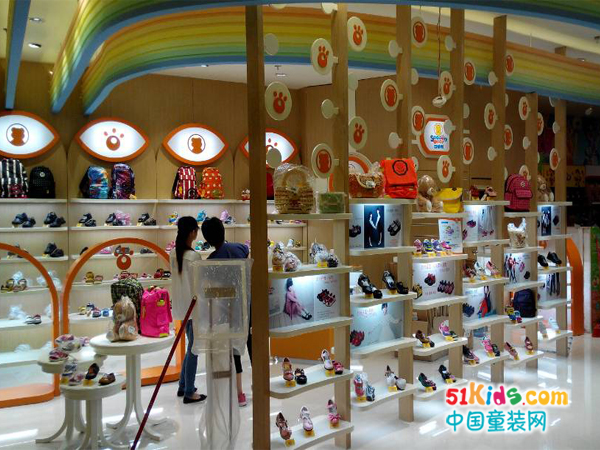 四季熊童鞋店铺展示