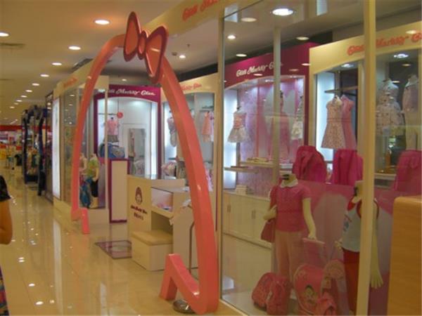 樱桃小丸子时尚童装店铺展示