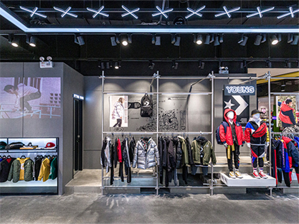 converse（匡威）青少年装店铺展示