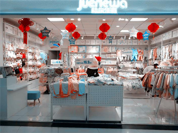 桔尔乐娃青少年装店铺展示